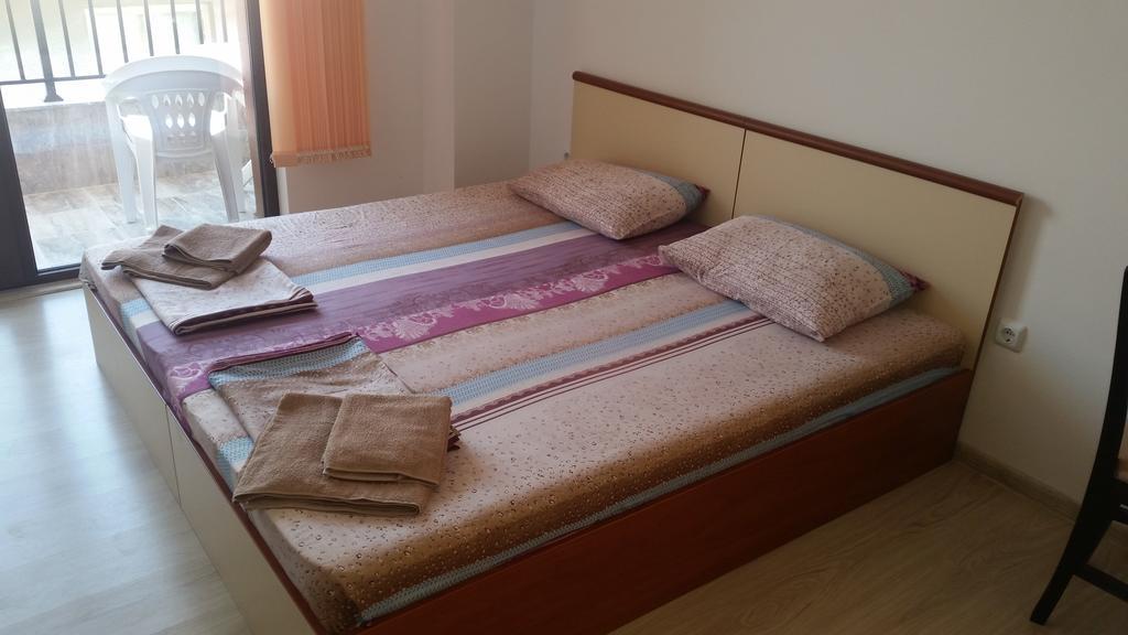 נסבר Villa Victory Apartments מראה חיצוני תמונה