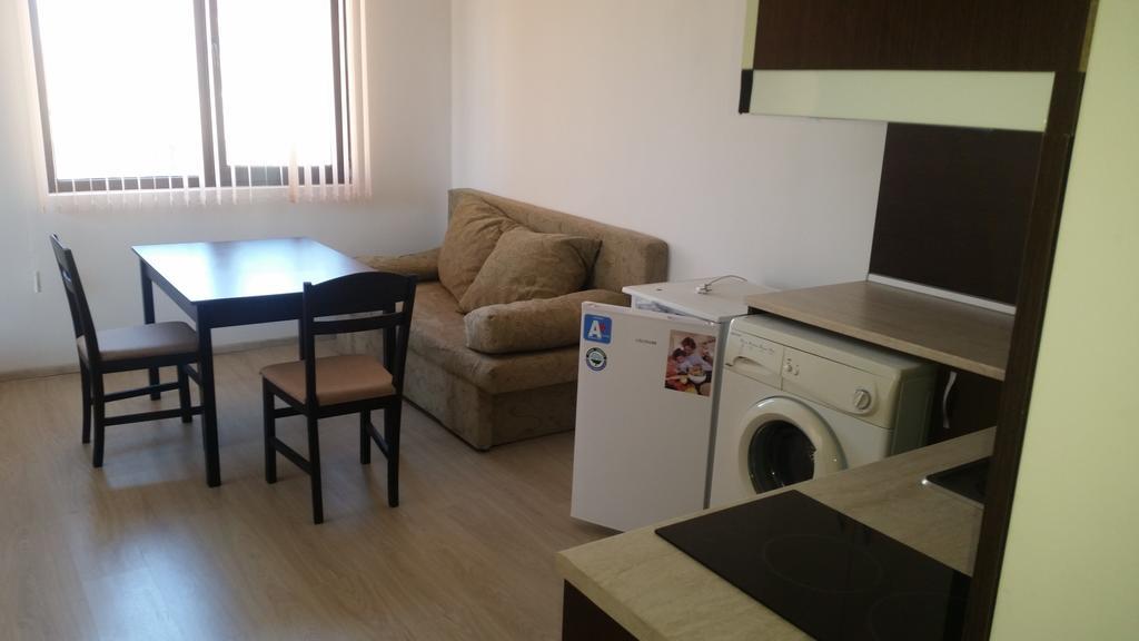 נסבר Villa Victory Apartments מראה חיצוני תמונה