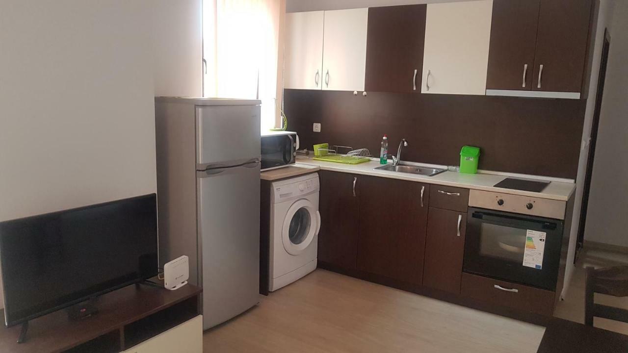 נסבר Villa Victory Apartments מראה חיצוני תמונה